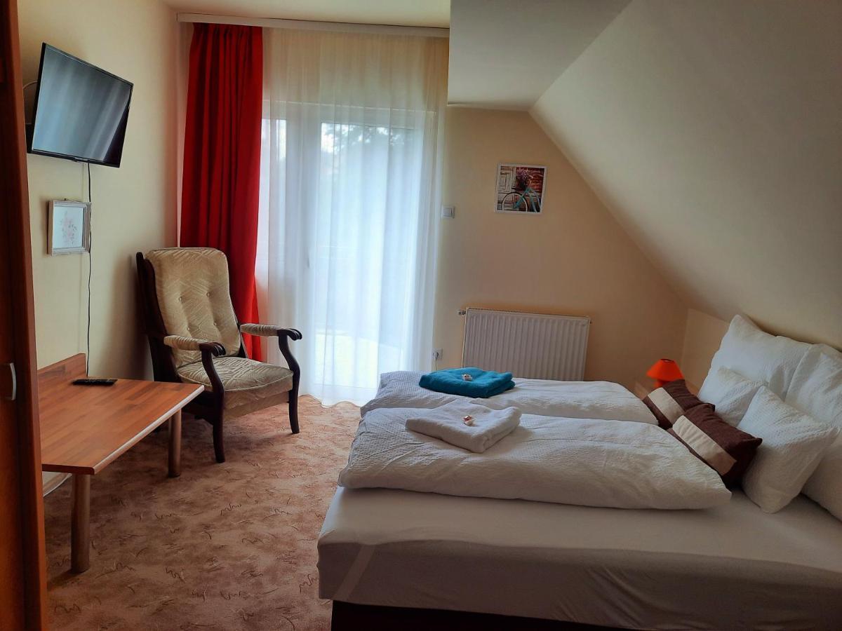 Harmonia Vendeghaz Apartment Balatonalmadi Exterior photo